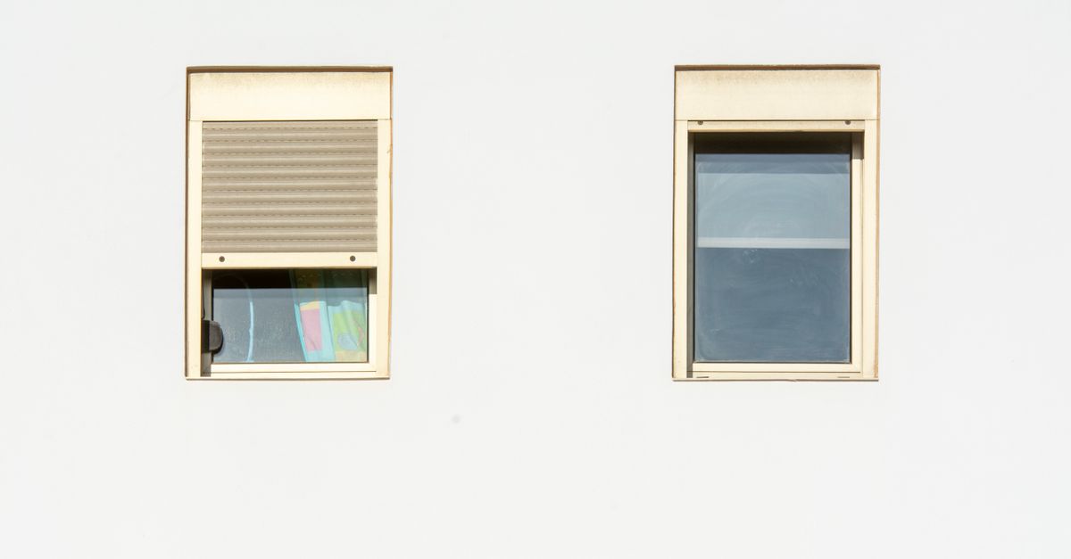 Guidelines for Lubricating Plantation Shutter Mechanisms