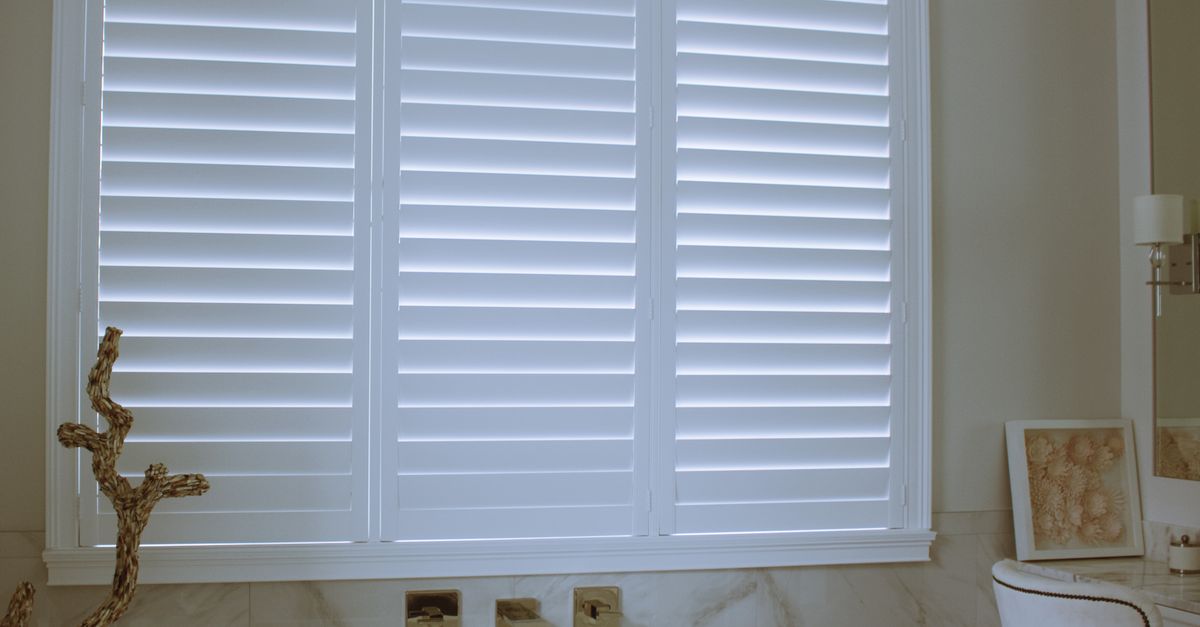 How to Select the Right Vinyl Plantation Shutters for Your Gold Coast Property