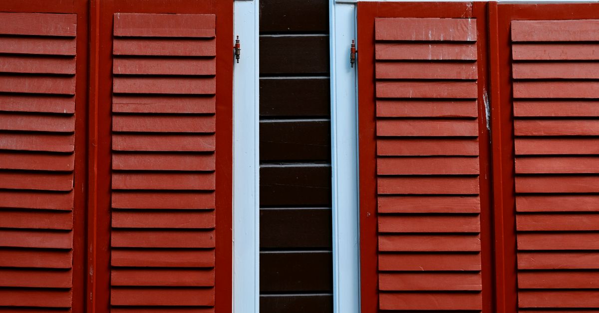 Restoring Faded or Discoloured Plantation Shutter Materials